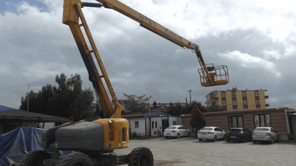 Gaziemir Makaslı Eklemli Manlift, Gaziemir Makaslı Eklemli Manlift Kiralama, Gaziemir Kiralık Makaslı Eklemli Manlift, Gaziemir Makaslı Eklemli Manlift Kiralama Fiyatları